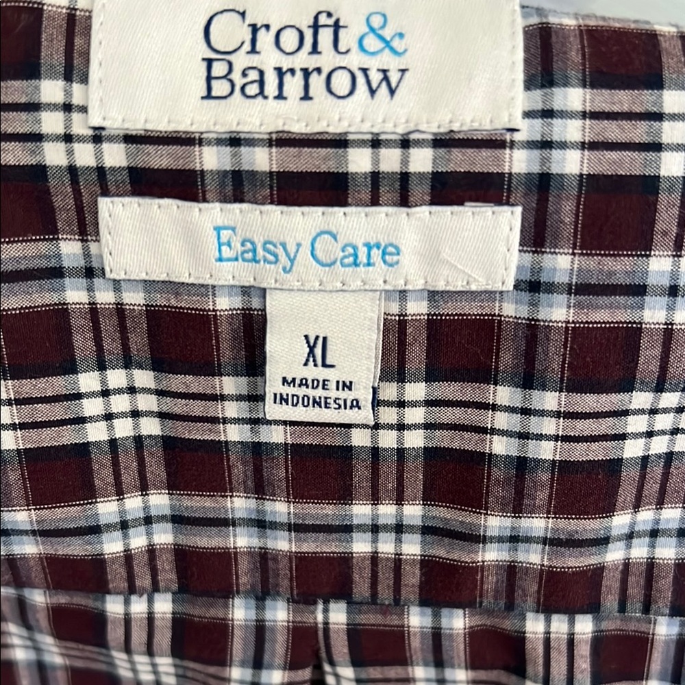 Men’s Croft & Barrow Burgundy and White Plaid Shirt